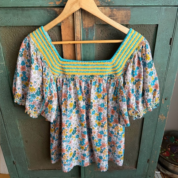 Sister Mary Patsy Blouse - Picture 6 of 9